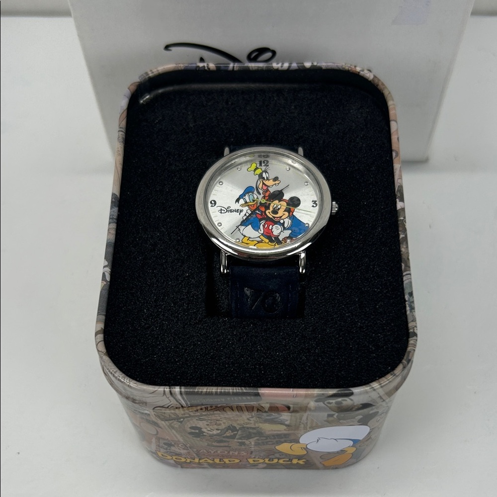 Disney Mickey Mouse Watch Friends for 70 Years Special Edition 2004 NEW*